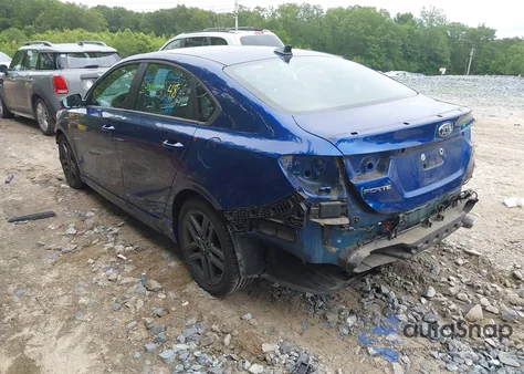 2021 Kia Forte Gt-Line z USA, uszkodzony, nr VIN 3KPF34AD6ME281471